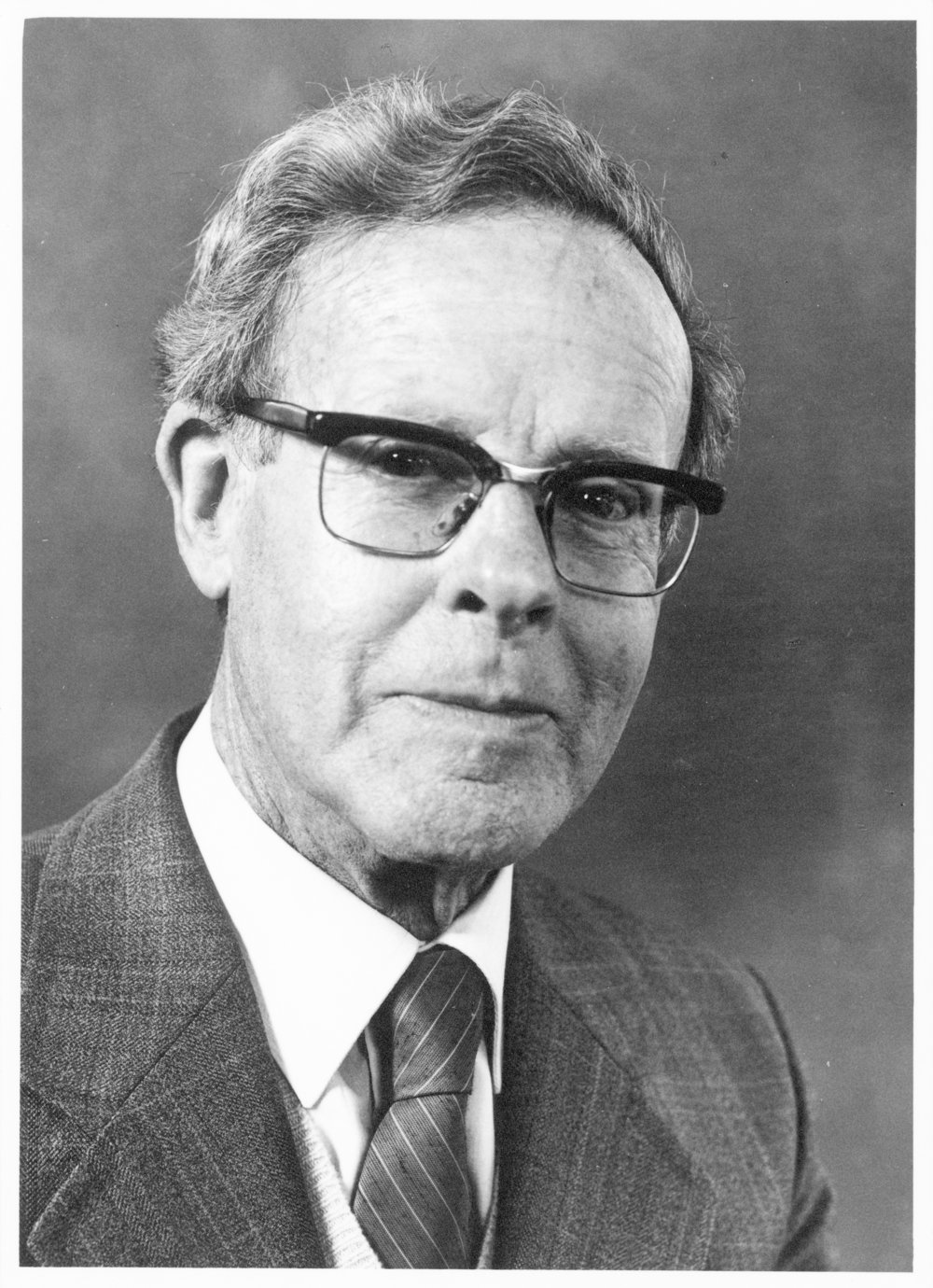 Ken McNaught (1913-1999)