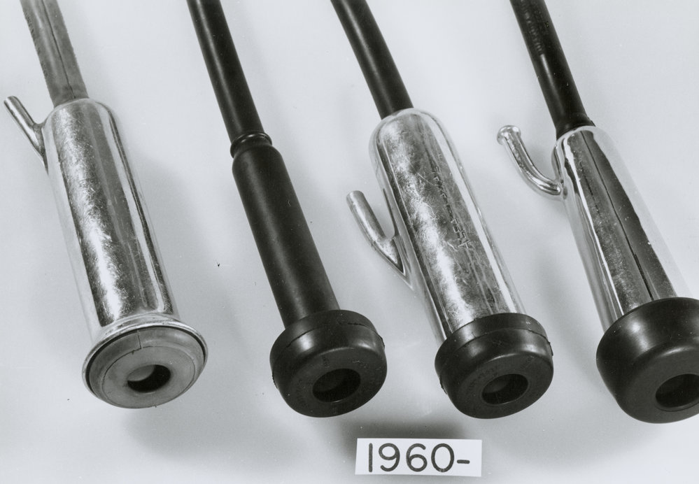 Early types of teat cup liners