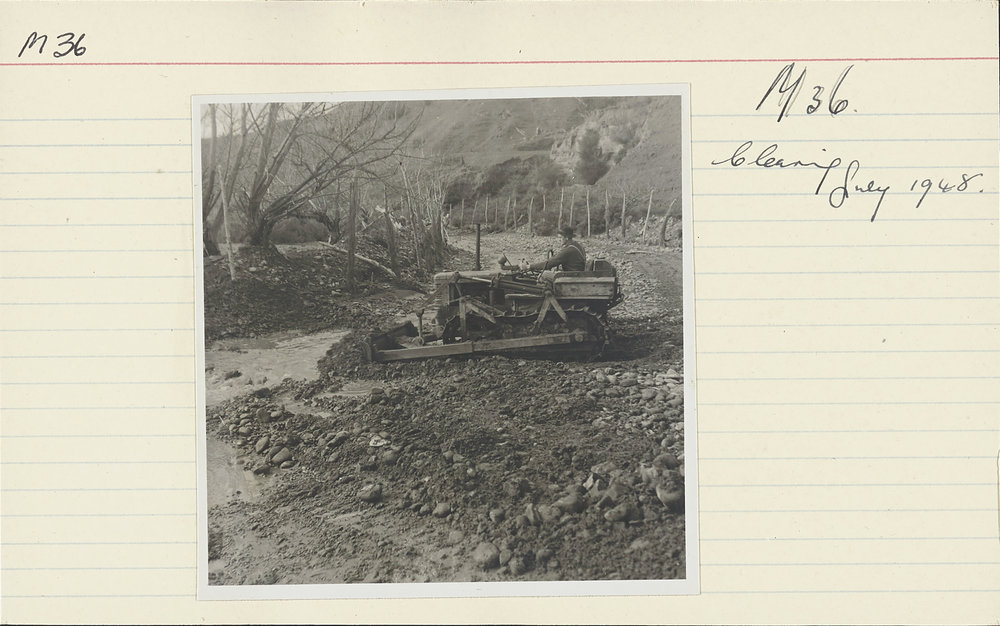 Groynes. 5. Clearing the waterway