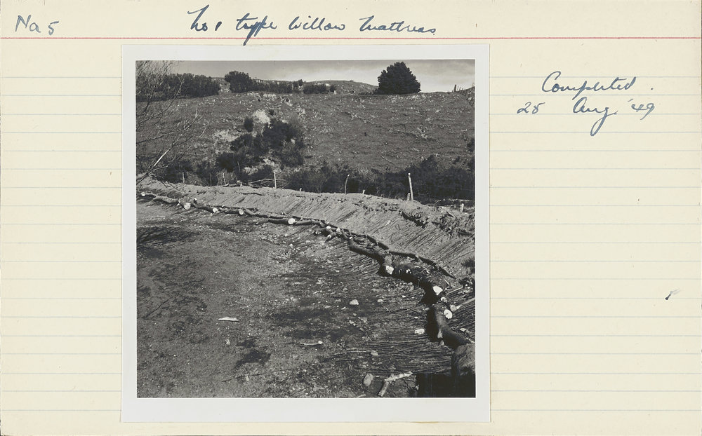 No. 1 type willow mattress. 2. Directly after completion