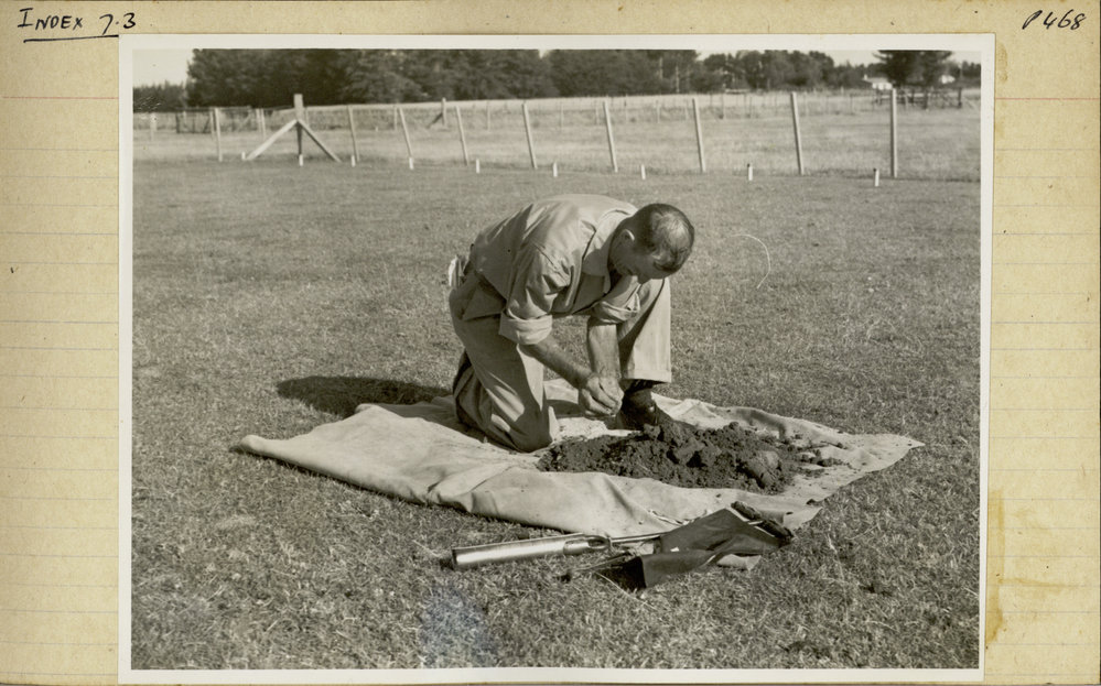 Soil sampling 2: mixing the sample