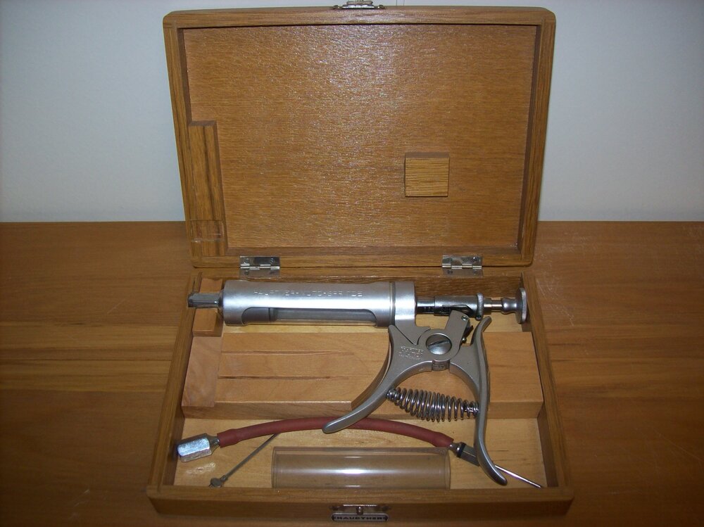 Hauptner Syringe - Wallaceville