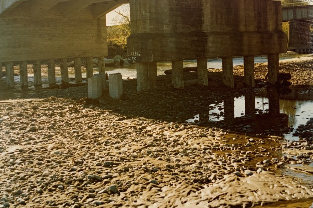 Shingle Scouring under the Aorangi Bridge
