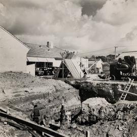 Construction of the Grasslands wing