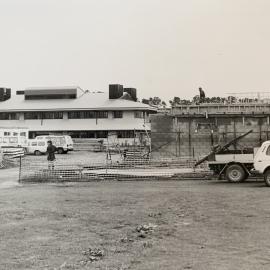 Construction underway at Grasslands in 1988