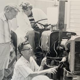Adjustments to the hose lines of a tractor