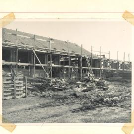 Scaffolding on a Grasslands building - 2