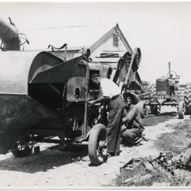 Seed cleaning mill with staff