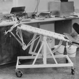 Operating table (Sheep). 1. Metal framed operating table with a canvas washable placement area