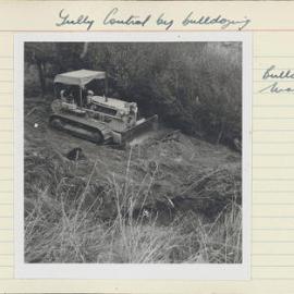 Gully control by bulldozing. 1. Bulldozing the head