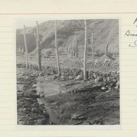 Groynes. 3. Breakthrough of water