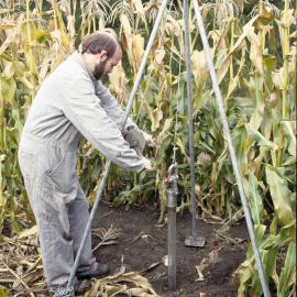 Tube withdrawal from permaculture bed