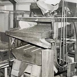 Stationary seed dresser