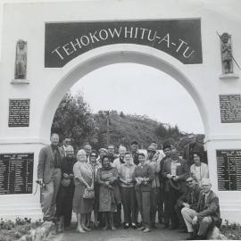 Group visit to Tehokowhitu-A-Tu 